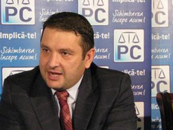 Ciucă: PC susţine găsirea unei formule prin care migraţia politică să fie stopată la nivel parlamentar