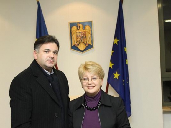 Diplomatul Brânduşa Predescu este noul purtător de cuvânt al Ministerului Afacerilor Externe