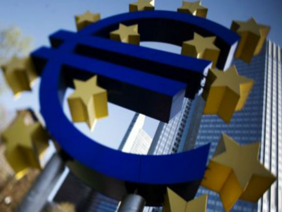 CE vrea să obţină dreptul de a închide băncile cu probleme din zona euro
