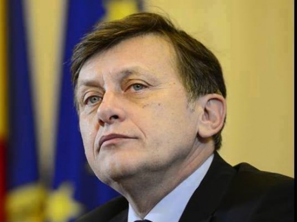 Antonescu: Dacă nu luăm 20%, eu nu fac alianţe cu Ponta, Băsescu sau Blaga