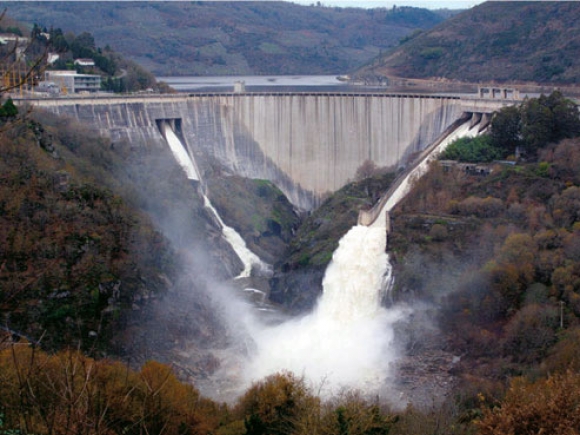 Hidroelectrica a depăşit în primul semestru profitul bugetat pentru întregul an