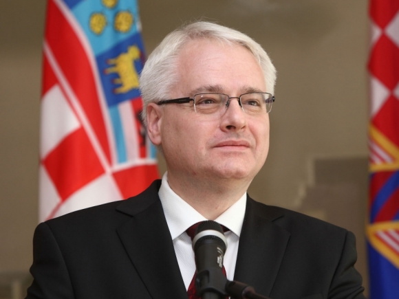 Croaţia va sprijini aderarea României la Schengen, l-a asigurat Josipovic pe Antonescu