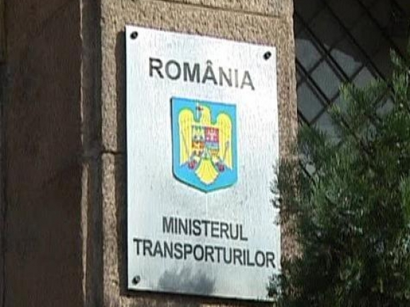 Ministrul Transporturilor şi-a prezentat bilanţul pe şase luni alături de preşedintele PNL