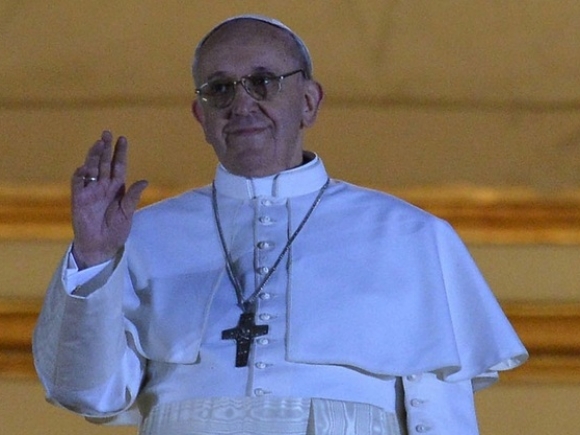 Benedict al XVI-lea revine la Vatican, pentru o coabitare inedită cu Papa Francisc