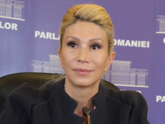 Raluca Turcan cere demisia ministrului Mihnea Costoiu