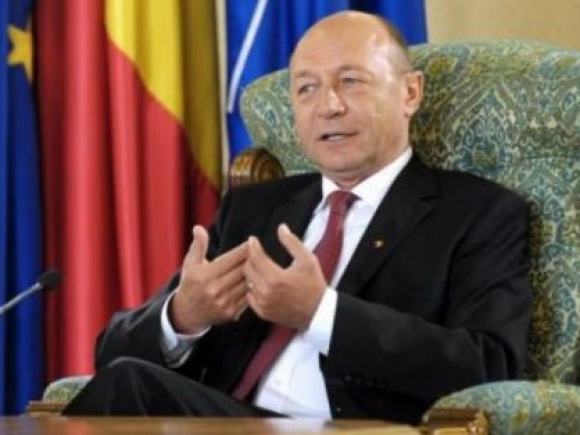 Băsescu: România nu este stat Schengen, trebuie să refuze ideea de cotă de refugiați