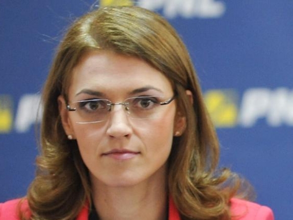 Alina Gorghiu: CCR are obligația să se pronunțe pe fond cu privire la un tur sau două de alegeri