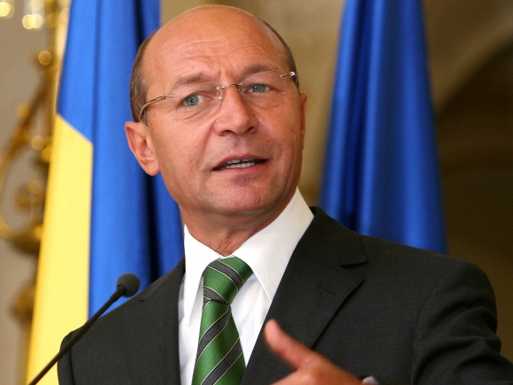 Băsescu: Premierul, emblema corupției, dacă nu corectează neajunsurile Codurilor penale