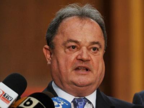 Blaga: PSD să nu uite că întotdeauna şefii serviciilor au venit din opoziţie