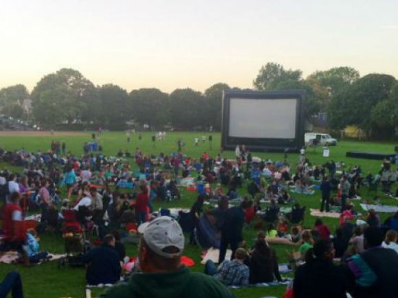 Cinema în aer liber, între 23 iulie şi 18 august, în Parcul Tineretului