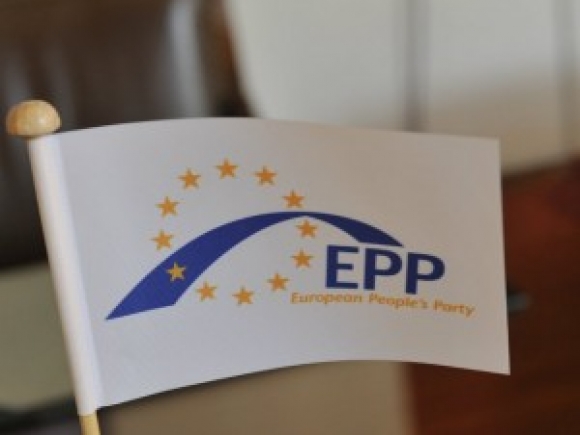 Marinescu și Stolojan: Grupul PPE nu susține înlocuirea Realitatea TV cu Antena 3 în Parlamentul European