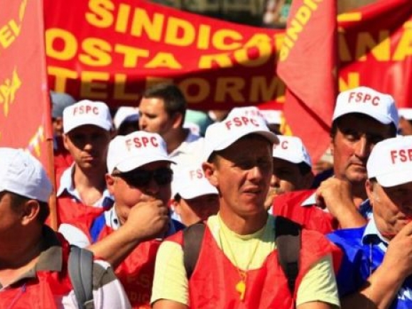 Peste 100 de angajaţi ai Poştei Cluj au declanşat greva