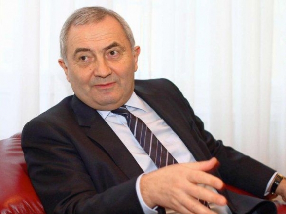 Ministrul Comănescu efectuează o vizită în Iran