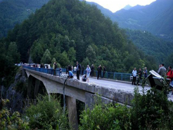 Accidentul din Muntenegru: autocarul rula cu 80 km/h, dublu față de limita admisă