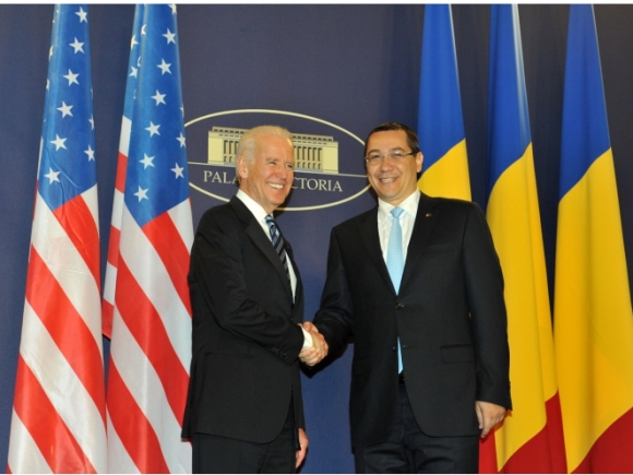 Ponta, convorbire telefonică cu Joe Biden despre securitatea internațională