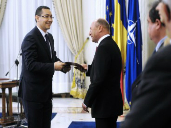 Traian Băsescu şi Victor Ponta petrec 1 Mai pe litoral