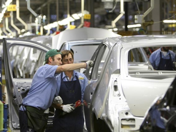 Renault vrea să reducă producţia unei fabrici din Franţa cu circa 25%