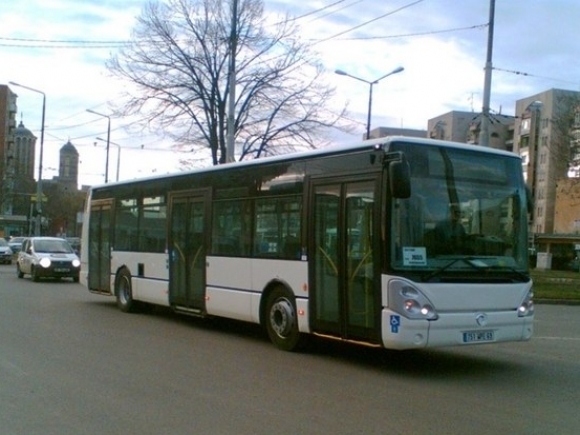 Transport gratuit pentru elevii din judeţul Cluj, din martie