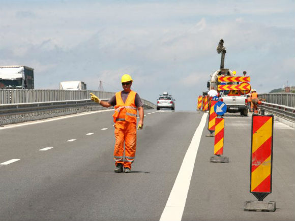 Boc: Cer Guvernului finanţarea unui tronson al Autostrăzii Transilvania la rectificarea bugetară