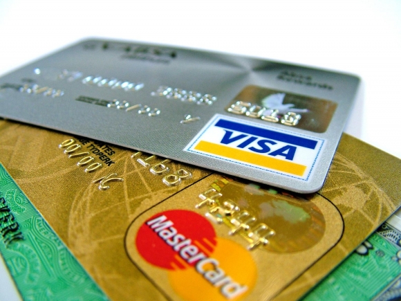 Companiile americane Visa şi MasterCard s-ar putea retrage din Rusia